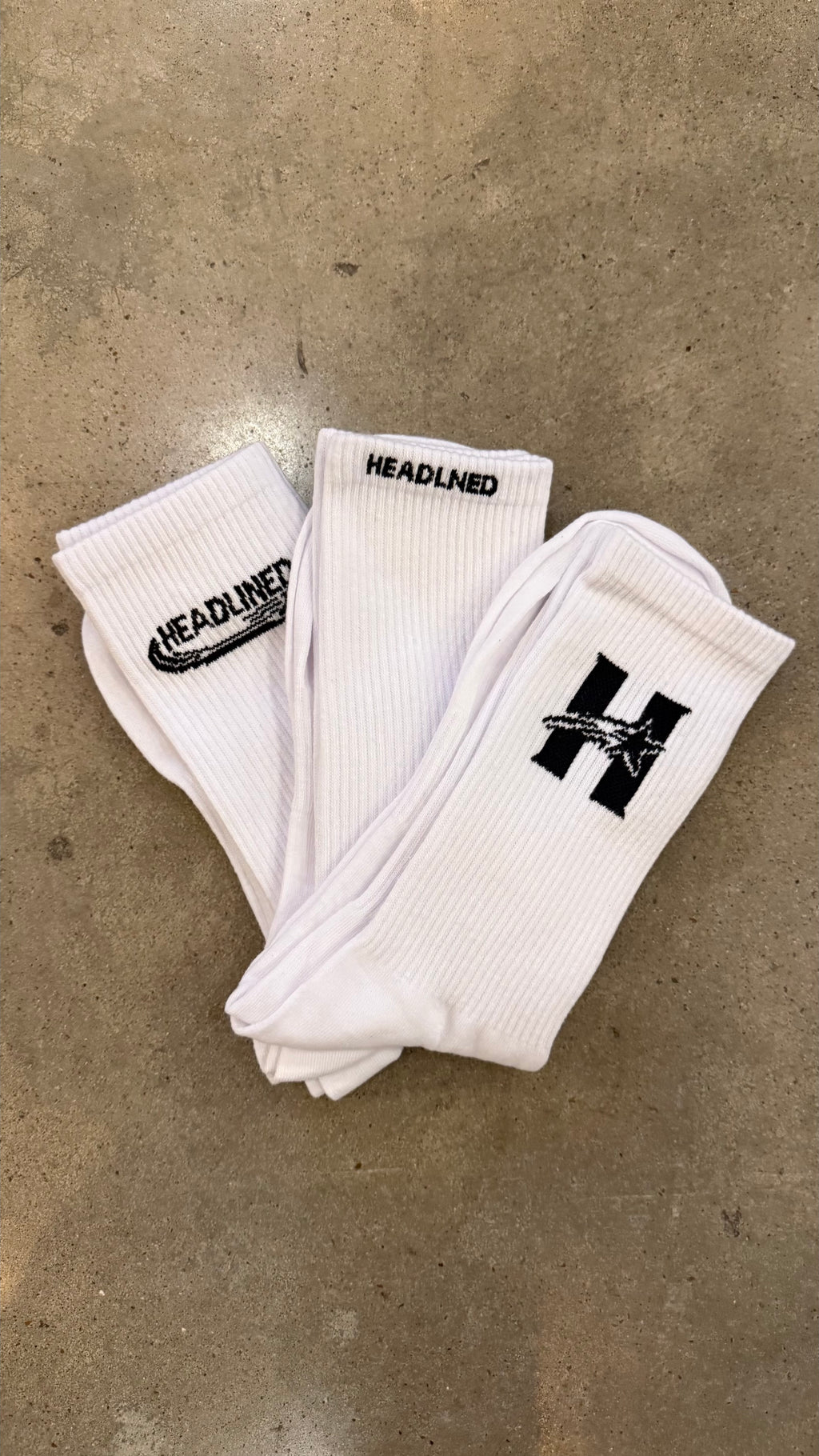 Headlined Socks (3 Pack)